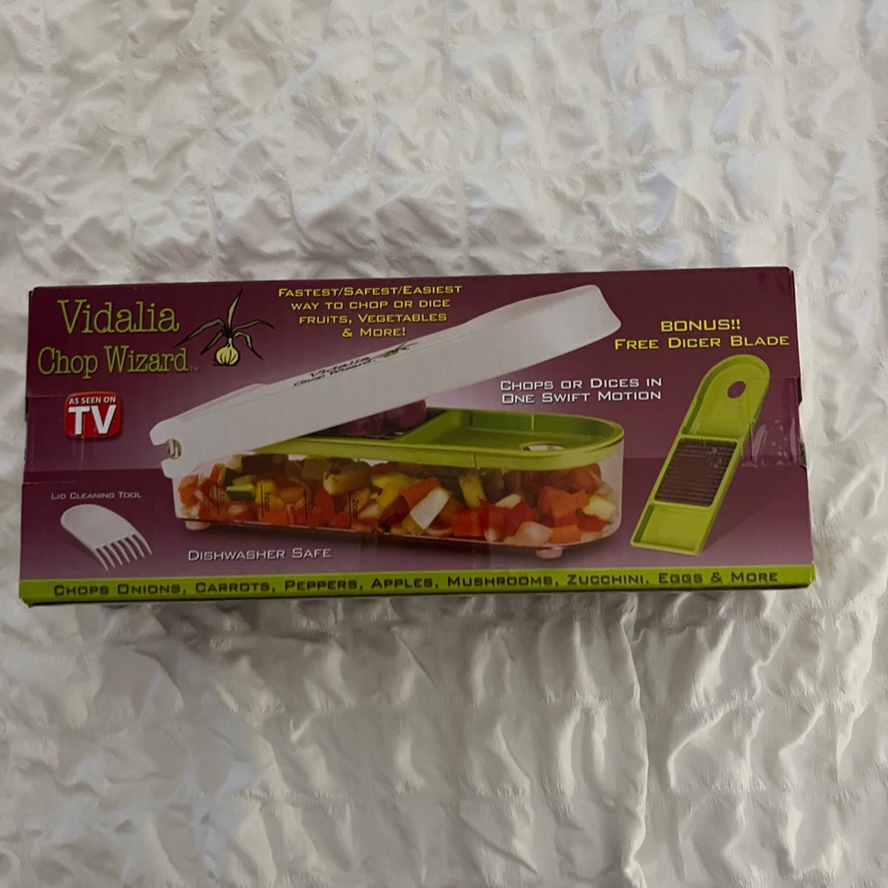 Vidalia Chop Wizard - Green and White